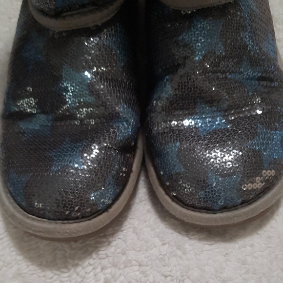 UGG Blue and Gray Sequin Star Boots - Picture 7 of 15